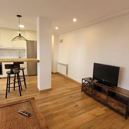 Apartmán Con Cocina Abierta Y Vistas Verdes *