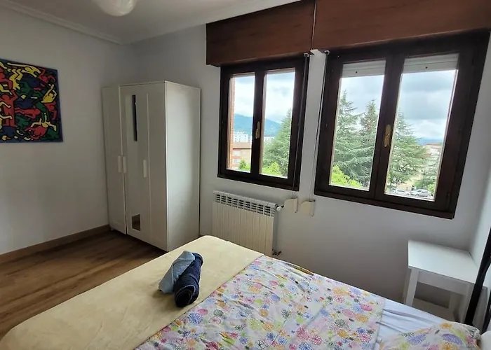 Con Cocina Abierta Y Vistas Verdes *